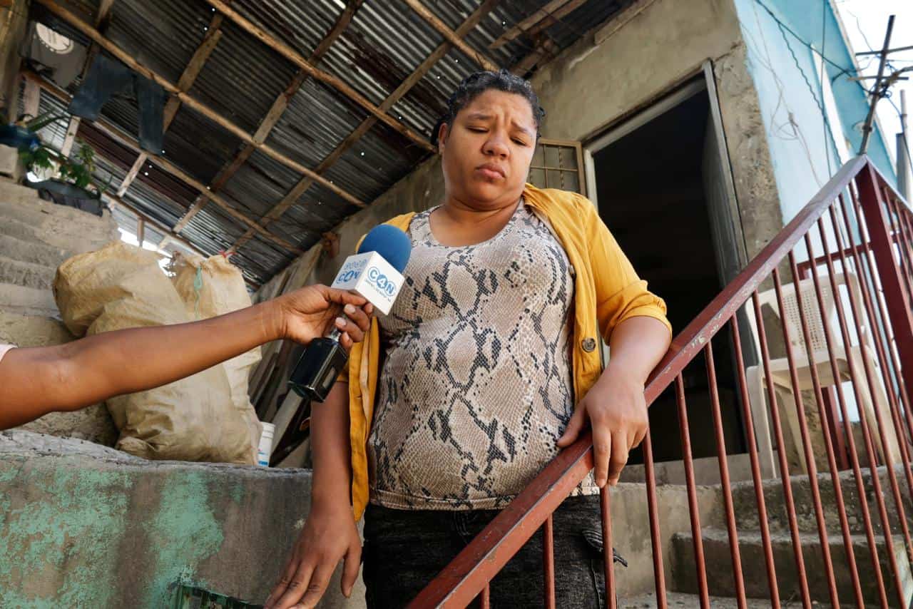 Comunitaria habla sobre el caso de la menor de edad.