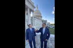 Jos&eacute; Paliza recorre el Congreso de EE. UU. junto al dominicano Adriano Espaillat