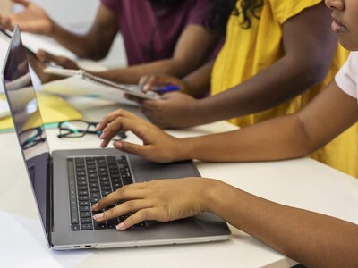 Latinoamérica suma tecnología a educación a pesar de brechas