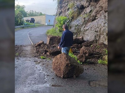 Deslizamientos de rocas afectan tránsito en Altamira, Puerto Plata