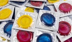 Preservativos subir&iacute;an de precio por crisis derivada de guerra con Ir&aacute;n