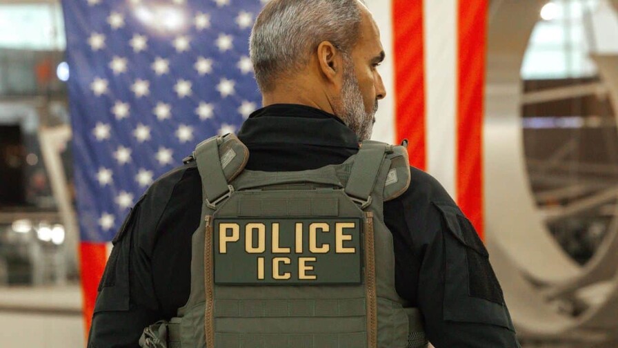 Houston modifica normas de colaboración entre Policía e ICE, tras amenazas del gobernador