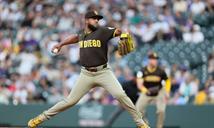 Randy V&aacute;squez brilla en la loma y gu&iacute;a el asfixiante triunfo de los Padres