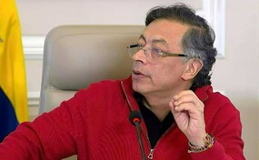 Petro pone fin a negociaciones de paz con una de las mayores guerrillas de Colombia