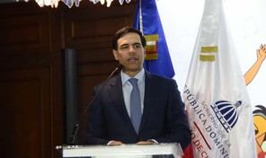 Roberto &Aacute;ngel pasa balance en el tercer d&iacute;a de la Feria Regional del Libro y la Cultura Cibao 2026