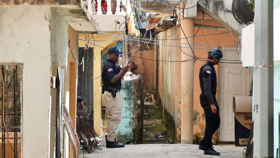 Arrestan al padre de ni&ntilde;a hallada muerta en ca&ntilde;ada de Los Girasoles