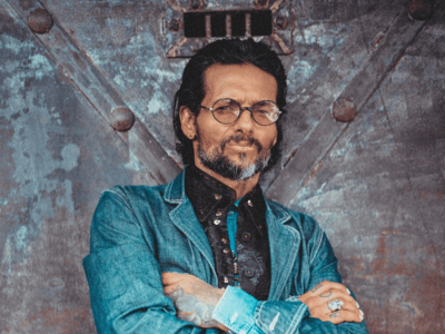 Draco Rosa lanza nuevo disco, "Olas de luz"