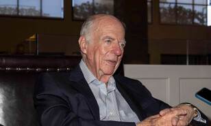 Abraham Lowenthal y su reencuentro con Santiago