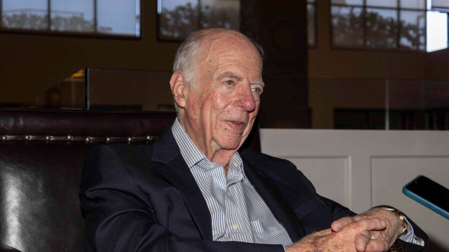 Abraham Lowenthal y su reencuentro con Santiago