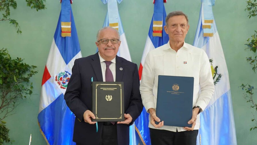 RD y Guatemala firman acuerdo para fomentar las inversiones entre ambos pa&iacute;ses