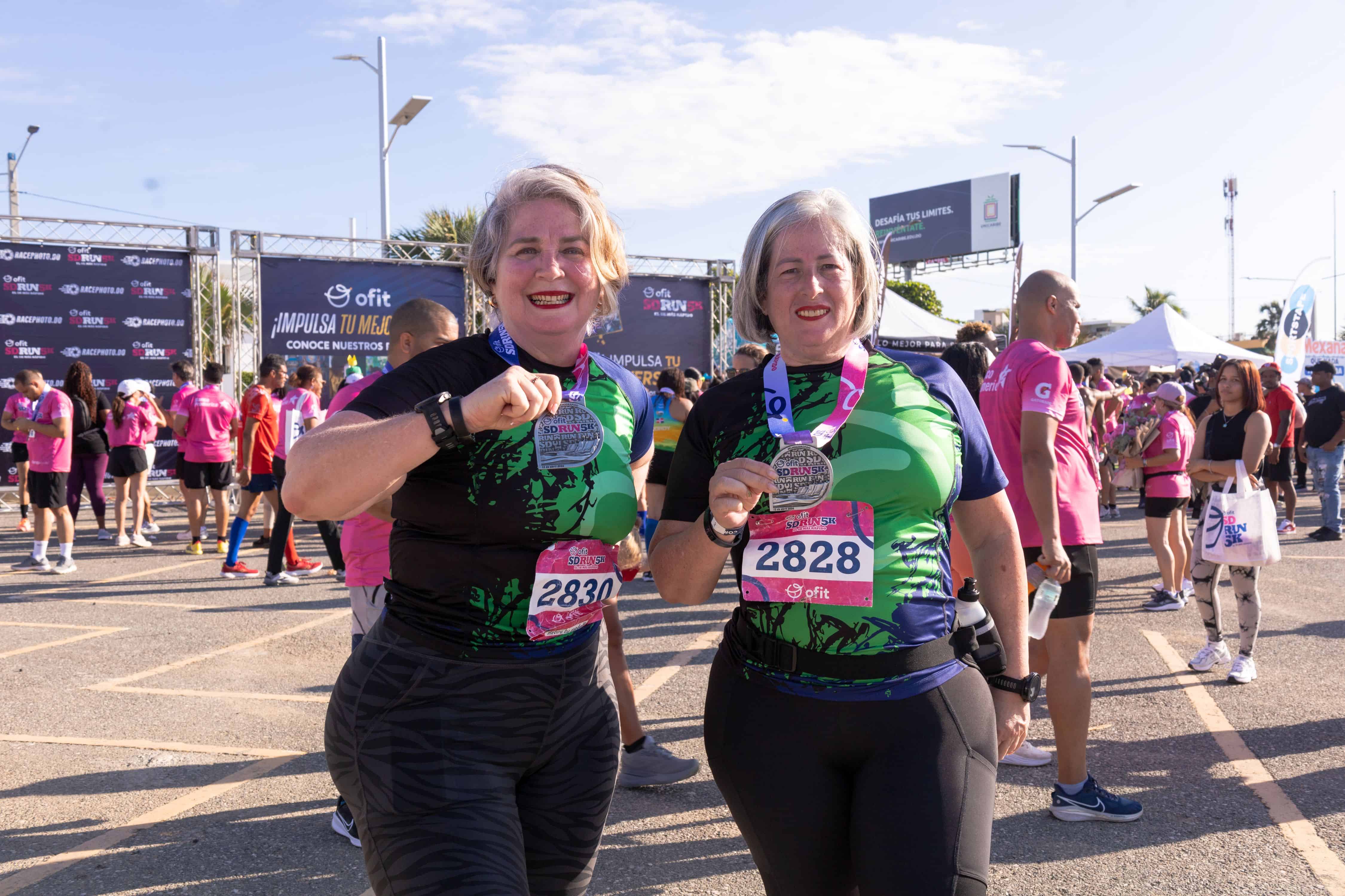 Emma Fernández y Blanca Mera.