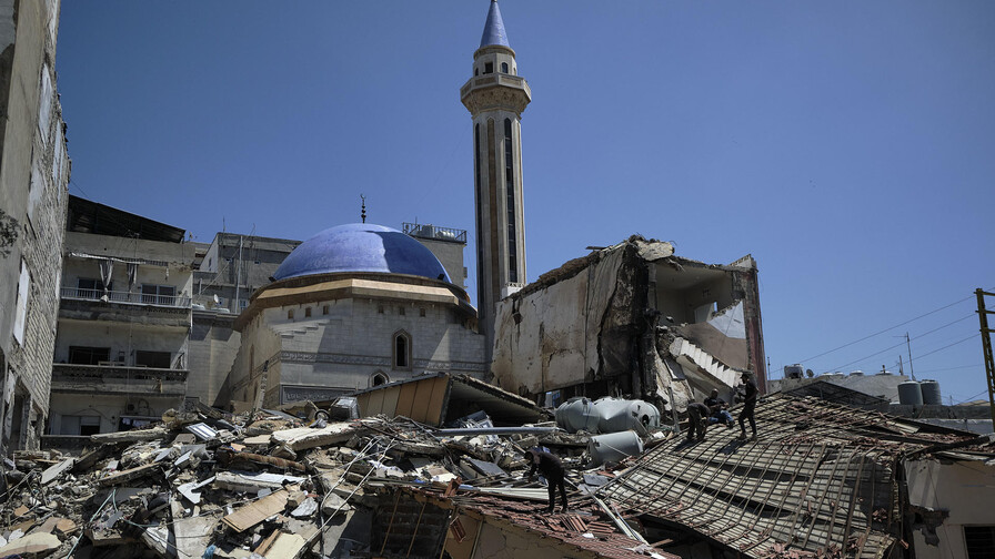 Israel ataca Líbano pocas horas después de la tregua anunciada por Trump