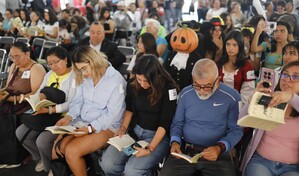 La FIL mexicana celebra sus 40 a&ntilde;os con una lectura de Pedro P&aacute;ramo en el D&iacute;a del Libro