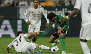 Real Madrid retrocede en sus aspiraciones al empatar ante Betis, Mbapp&eacute; pide el cambio por molestias