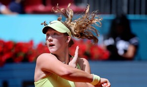La rusa Andreeva avanza a octavos de final en Madrid