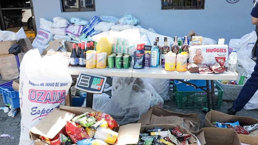 Desmantelan centro clandestino que vend&iacute;a carne podrida y productos falsificados en SDN