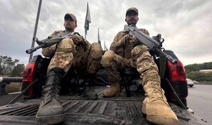 El negociador iran&iacute; llega a Pakist&aacute;n, que espera a los emisarios de EEUU