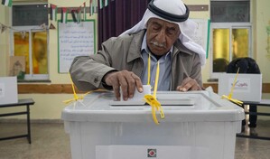 Palestinos de distintas regiones votan en primeras elecciones desde la guerra en Gaza