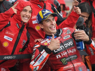 Moto GP: Marc Márquez se impone bajo la lluvia en la carrera esprint
