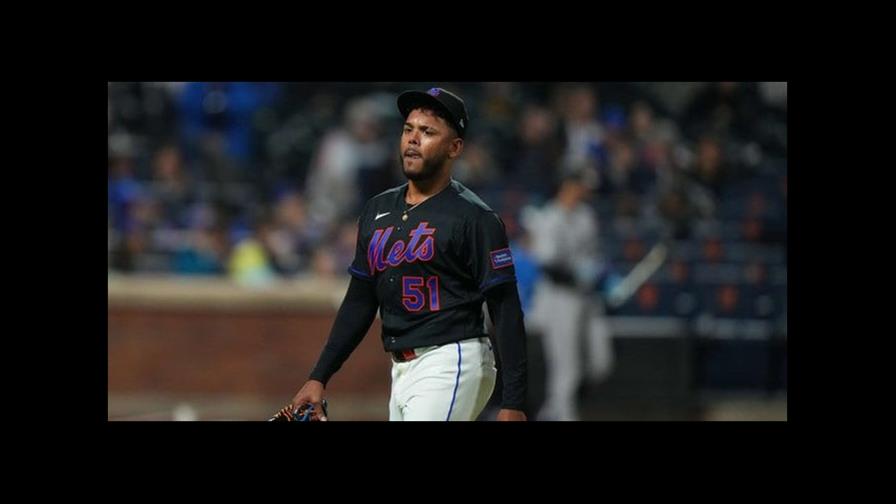 Rockies frenan el buen momento de los Mets; Freddy Peralta lanzó bien, pero sin apoyo
