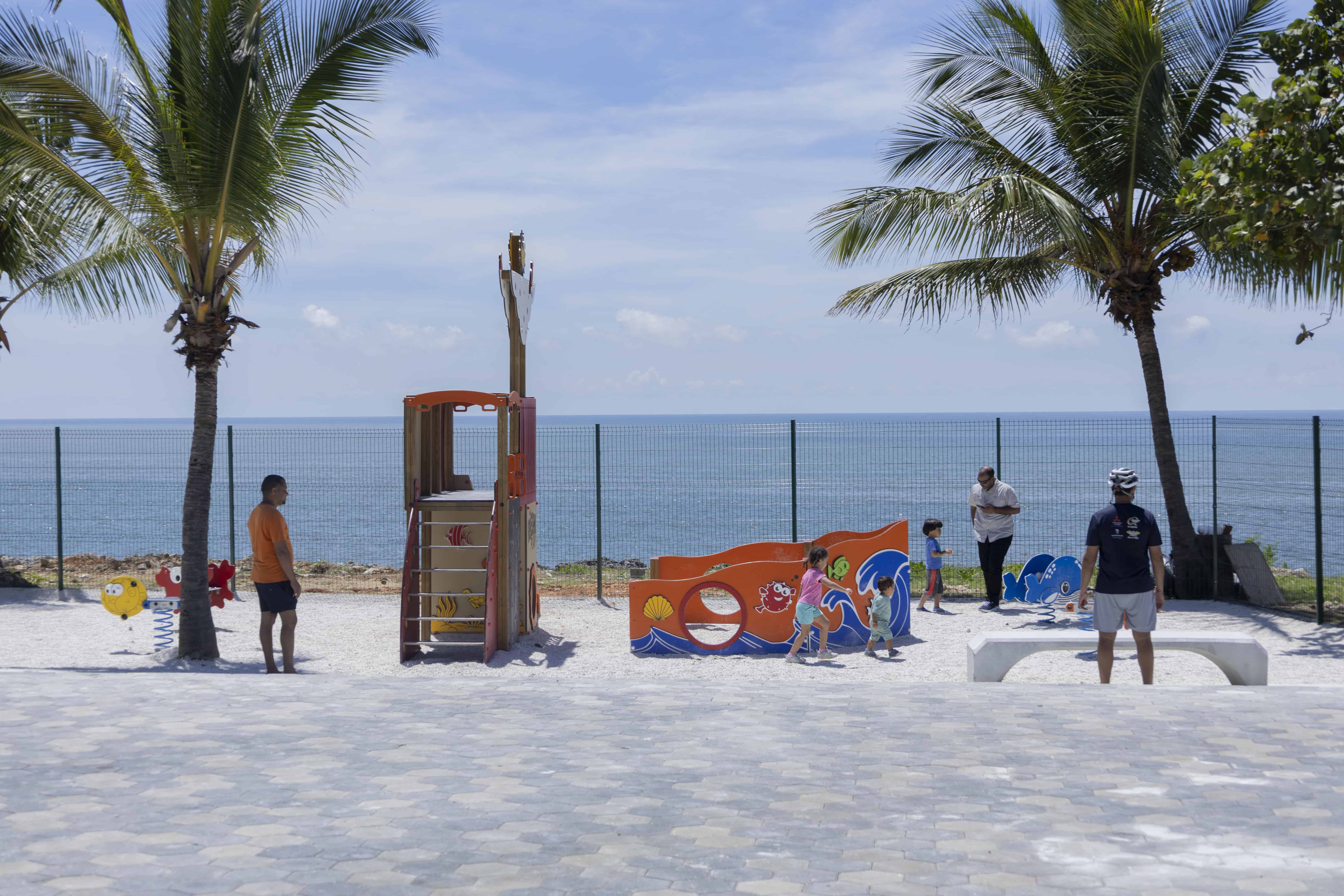 Padres comparten con hijos.