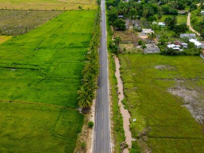 Abinader inaugura carretera Mata Bonita–Los Memisos