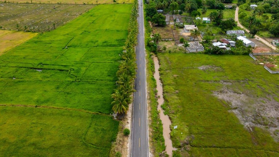 Abinader inaugura carretera Mata Bonita–Los Memisos tras m&aacute;s de 50 a&ntilde;os de reclamos