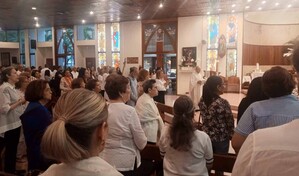 Realizan &uacute;ltima misa memorial en homenaje al comunicador Carlos Batista Matos