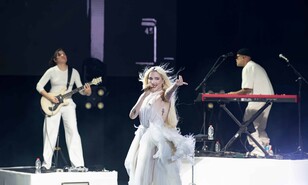 Elena Rose brinda un concierto que toca el alma en Santo Domingo