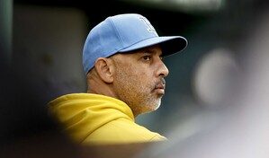 Terremoto en Boston: Los Red Sox despiden a Alex Cora y a gran parte de su cuerpo t&eacute;cnico