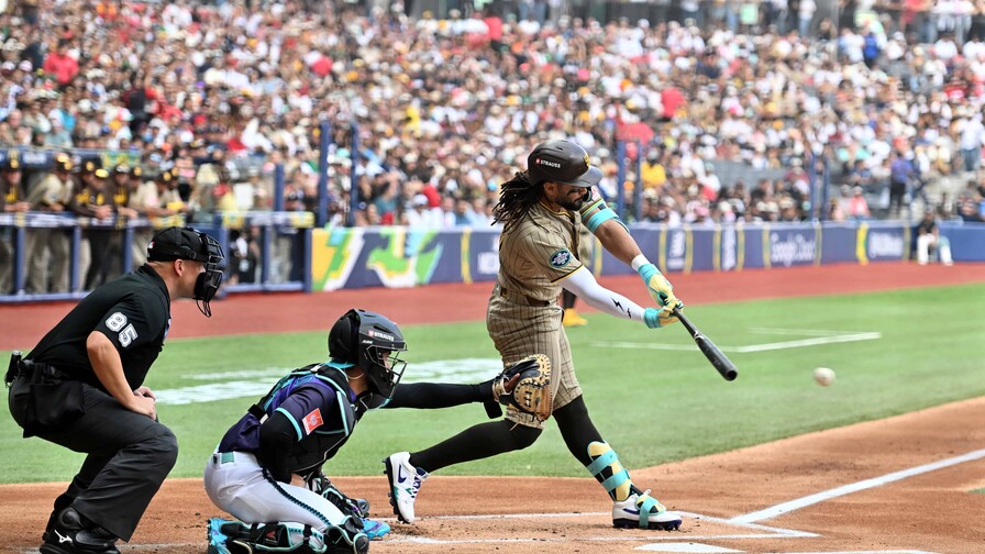 Los Padres de San Diego vencen a los Diamondbacks en Ciudad de México