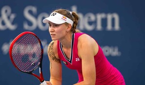 Rybakina remonta para avanzar a octavos de final en Madrid