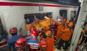 Choque de trenes en Yakarta deja al menos cuatro v&iacute;ctimas mortales