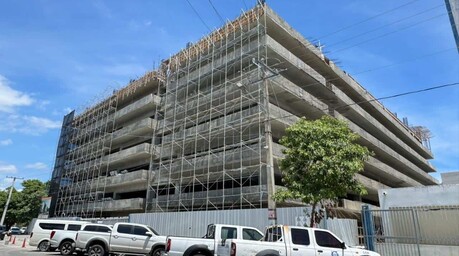 Parqueo en Centro de los H&eacute;roes no cubrir&aacute; la alta demanda, pese a capacidad para m&aacute;s de 500 autos