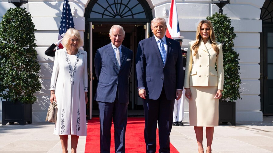 Trump recibe a Carlos III para tomar el té y le muestra la nueva colmena de la Casa Blanca