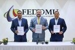 Autoridades presentan gu&iacute;a para la gesti&oacute;n de residuos s&oacute;lidos municipales