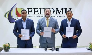 Autoridades presentan gu&iacute;a para la gesti&oacute;n de residuos s&oacute;lidos municipales