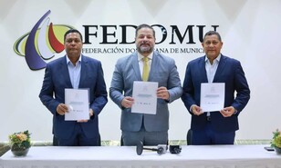 Autoridades presentan gu&iacute;a para la gesti&oacute;n de residuos s&oacute;lidos municipales