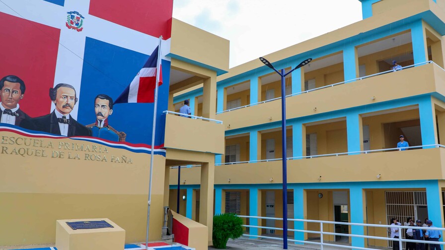 El gobierno inaugura dos centros educativos en Río San Juan
