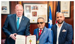 Héctor Acosta “El Torito” es reconocido por el Senado de Puerto Rico por sus 36 años de trayectoria