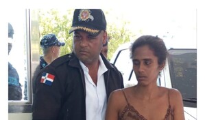 Mujer con presuntos trastornos mentales se lanza al r&iacute;o Yaque del Norte con su hijo