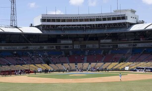 El Estadio Quisqueya y sus 411 dejar&aacute; un mont&oacute;n de recuerdos una vez sea demolido