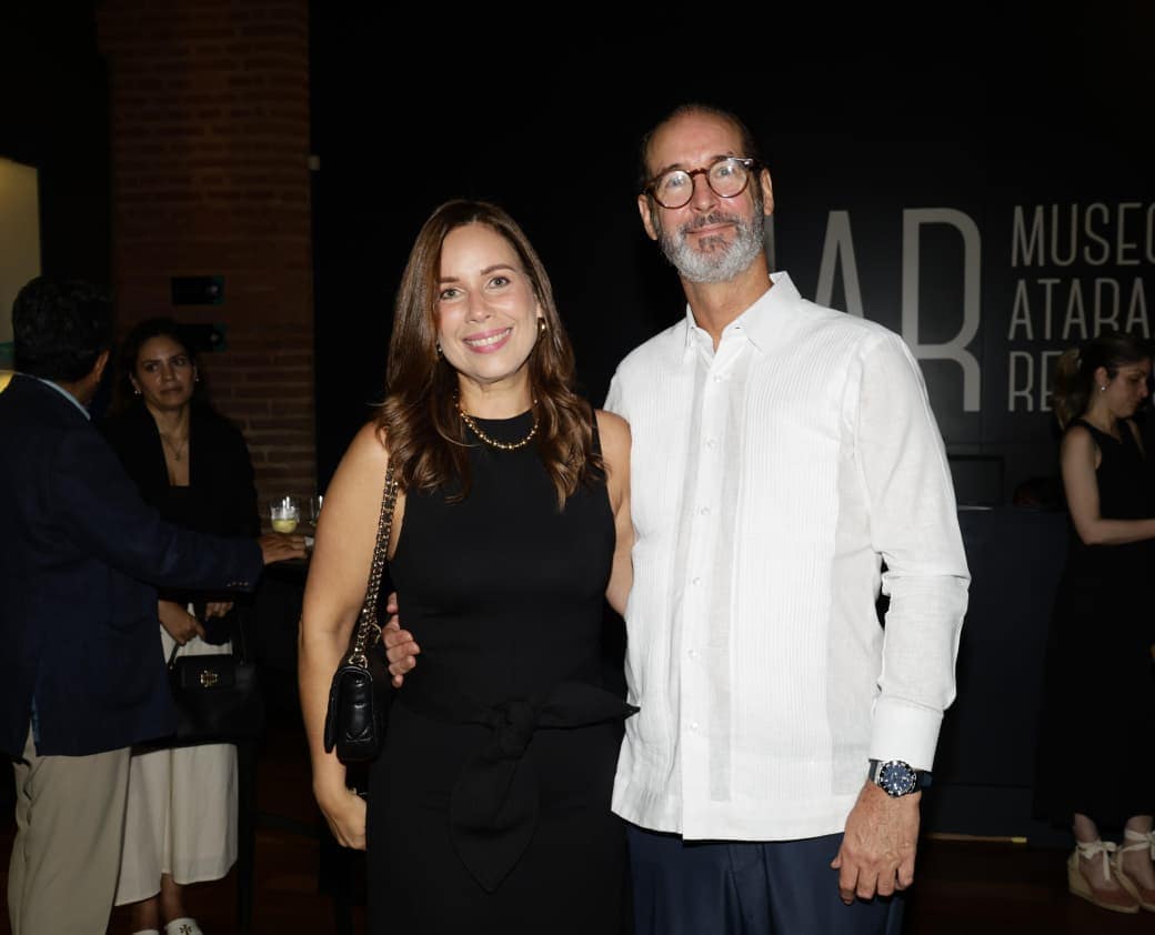 Lidia Hern&aacute;ndez y Federico Reyes.