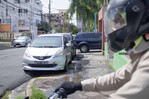 Aceras de la Zona Universitaria y el ensanche La Julia se han convertido en parqueos p&uacute;blicos