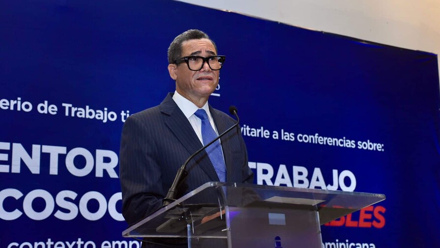 Olivares condena acoso y maltrato en el trabajo y alerta riesgos para la salud mental