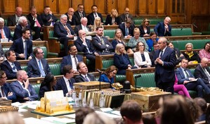 Starmer se libra de investigaci&oacute;n por nombrar embajador vinculado a Epstein