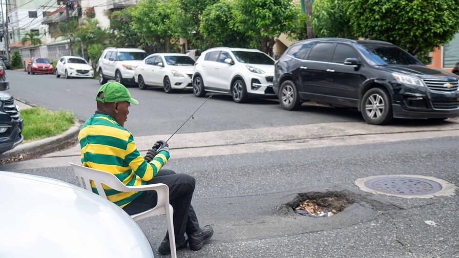 Hoyo en la Doctor Delgado pone en riesgo a conductores