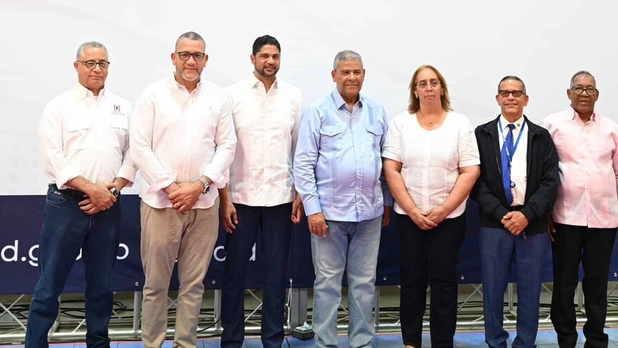 IAD inicia en Villa Altagracia Plan Nacional de Titulaci&oacute;n para parceleros de la reforma agraria