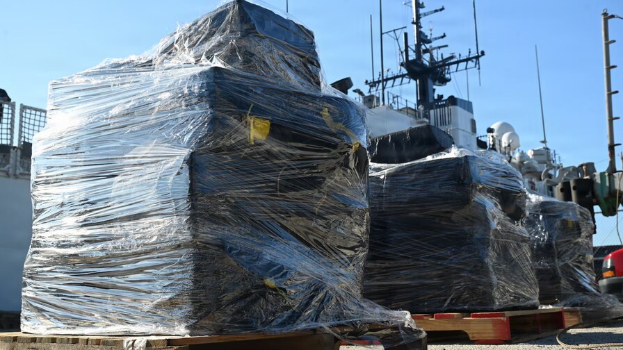 La Guardia Costera de EE. UU. incauta m&aacute;s de US$53 millones en coca&iacute;na en el Caribe y el Pac&iacute;fico
