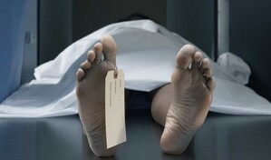 Un hombre lleva el cad&aacute;ver de su hermana a un banco en la India para retirar su dinero